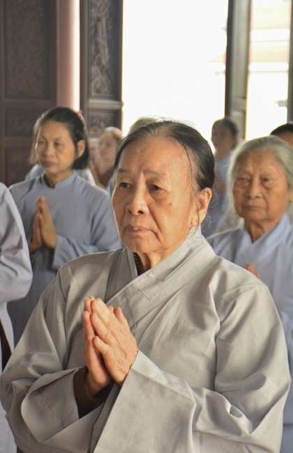 The Eight Precept Retreat  at Tay Khanh pagoda, Thai Binh